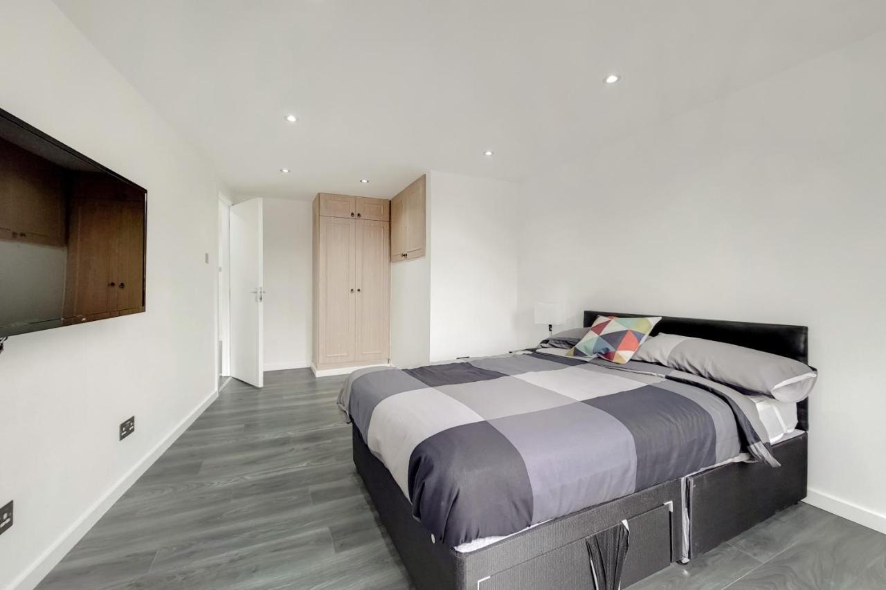 Lovely 4 Bed Apartment Perfect For Families! London Ngoại thất bức ảnh