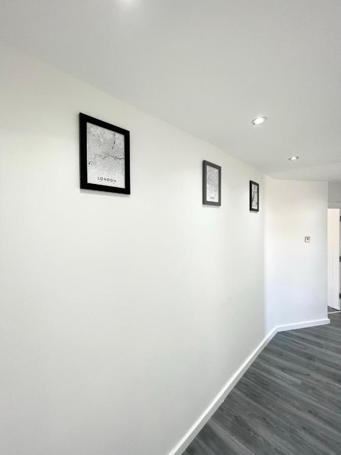 Lovely 4 Bed Apartment Perfect For Families! London Ngoại thất bức ảnh