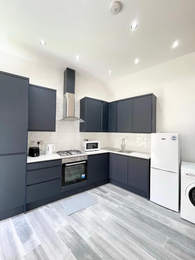 Lovely 4 Bed Apartment Perfect For Families! London Ngoại thất bức ảnh